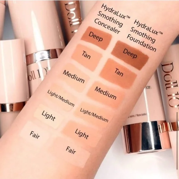 NEW Doll 10 HydraLuxe Smoothing Foundation 1 Fl Oz - Shade Medium Set of 2 - Picture 6 of 10